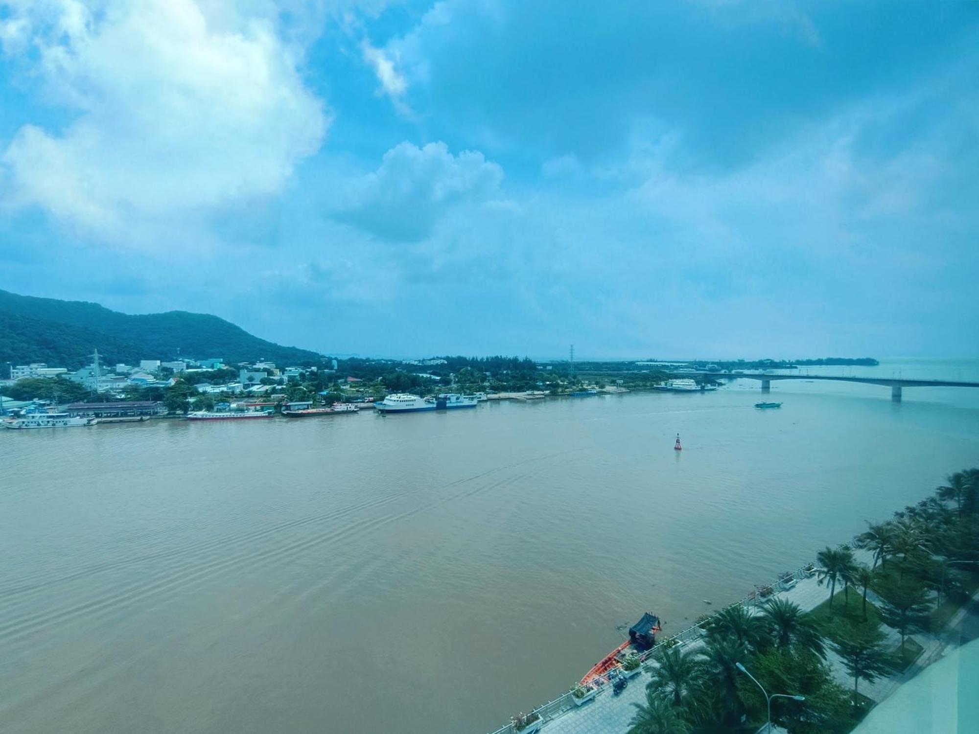 River Hotel Ha Tien Dış mekan fotoğraf