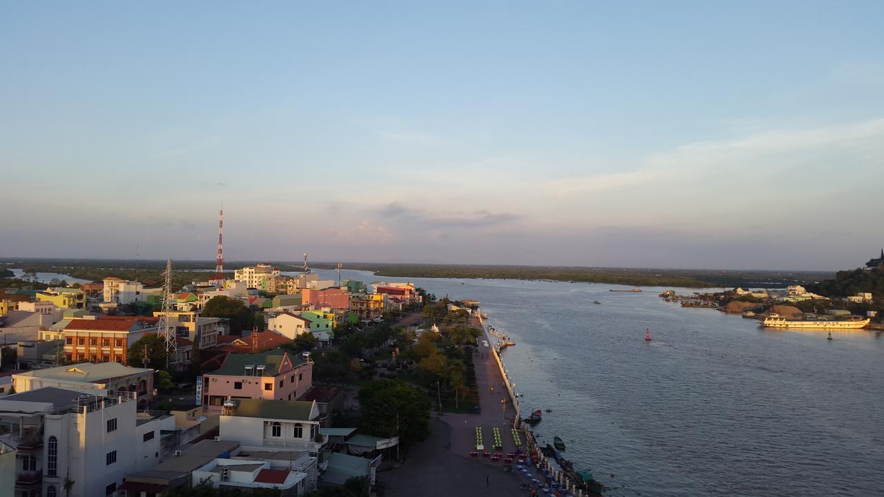 River Hotel Ha Tien Dış mekan fotoğraf